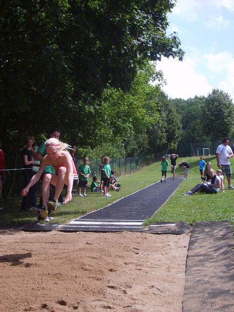 k Sportplatz Weitsprung 2