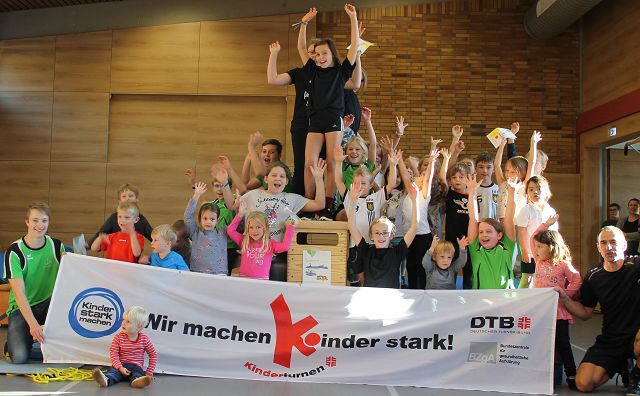 k Tag des Kinderturnens Gruppe